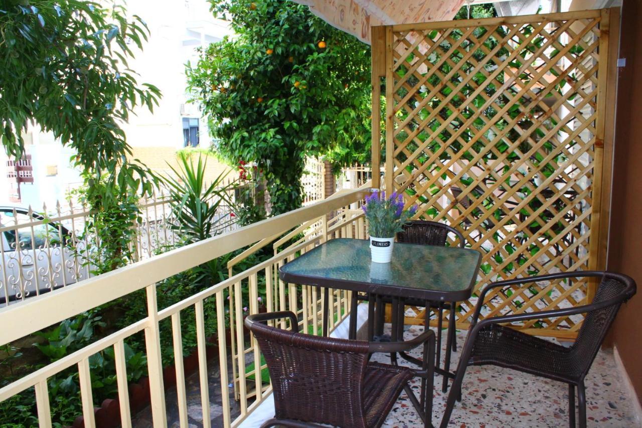 Amalia House Apartment Nea Kallikrateia Екстериор снимка